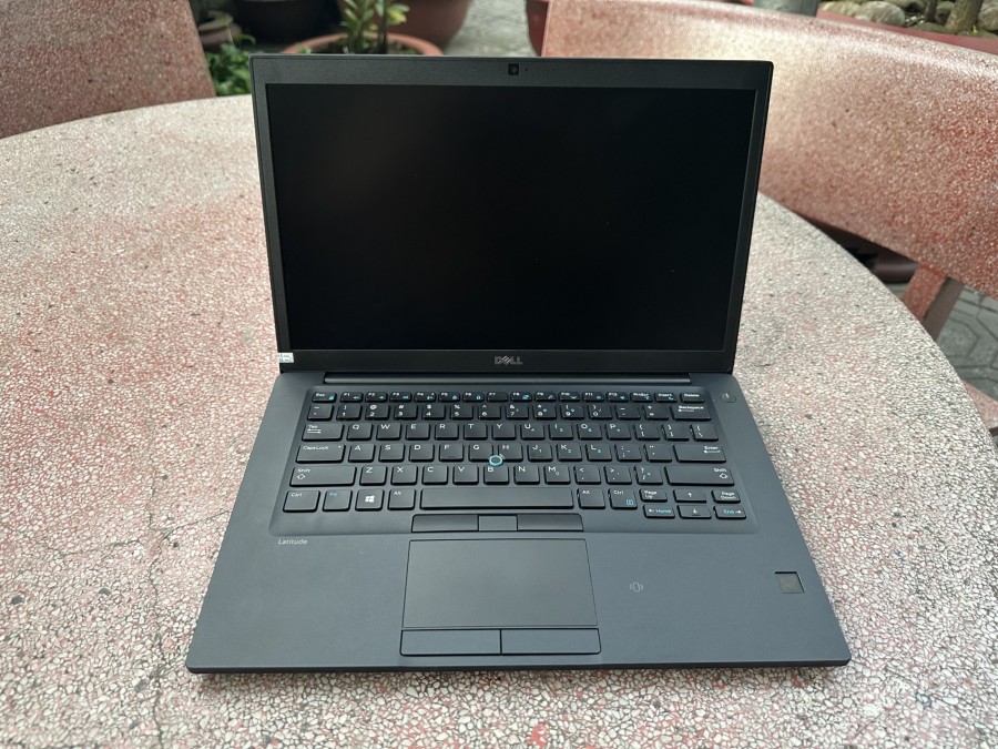 Laptop Dell 7490