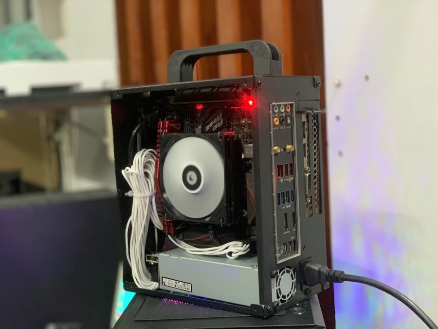 Cấu hình PC ITX nhỏ gọn tiện lợi chơi game render mượt i7 7700 thumb