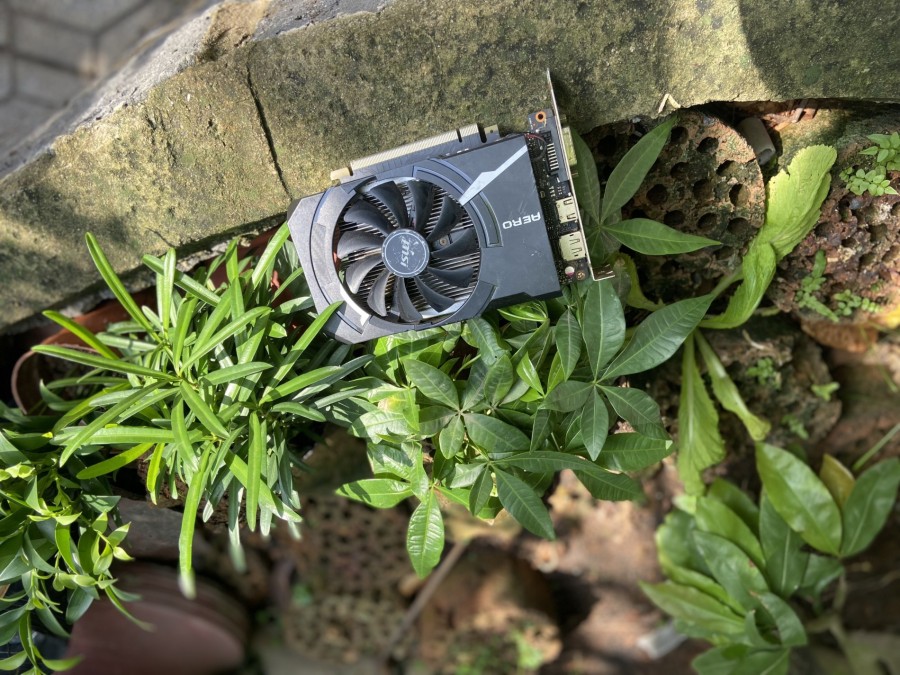 VGA MSI GTX 1050 Ti AERO ITX 4G OCV1 1 FAN thumb