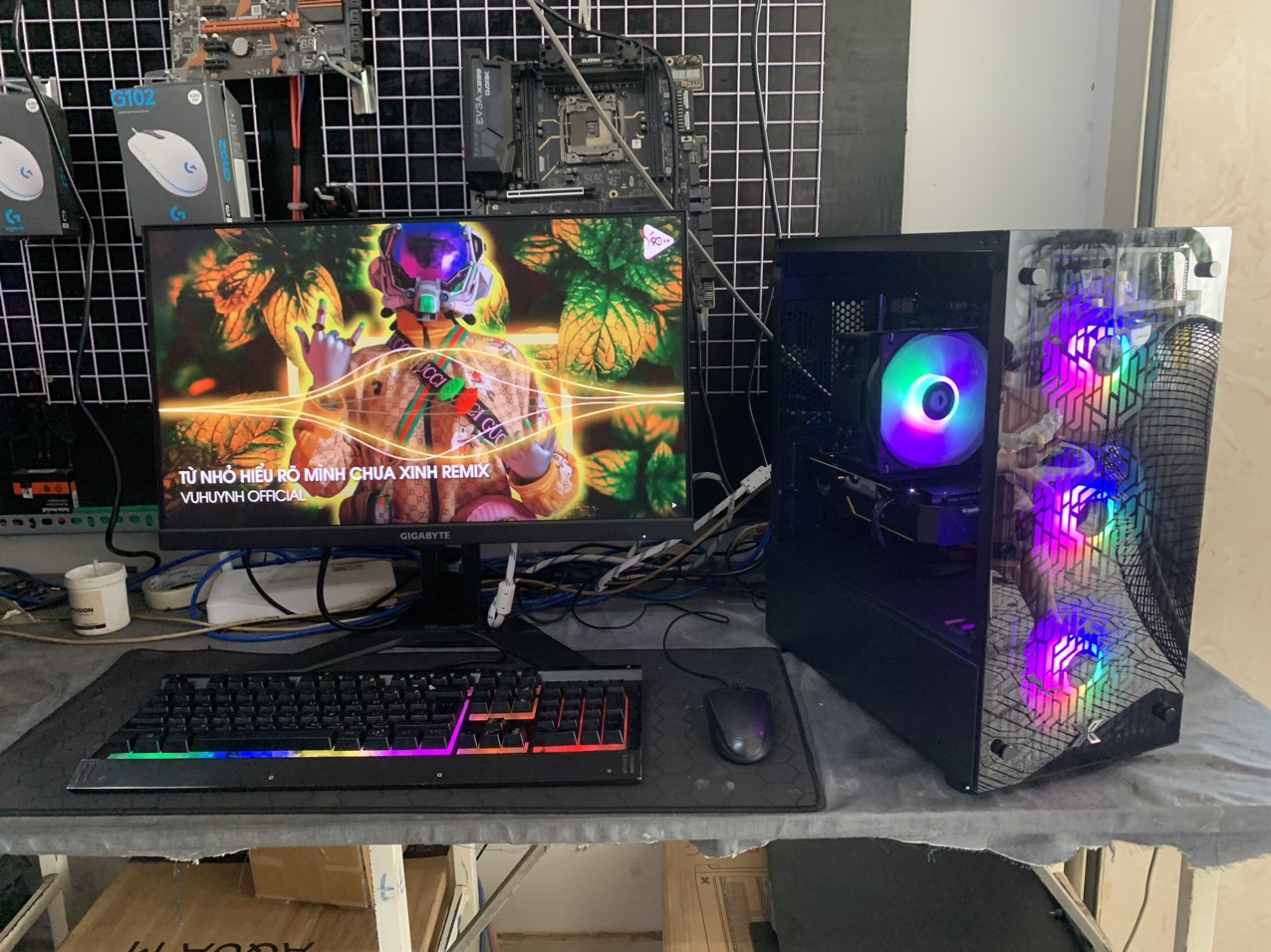 Full case bể cá mini ạ bao game: lmht, fifa, pubg, gta 5.