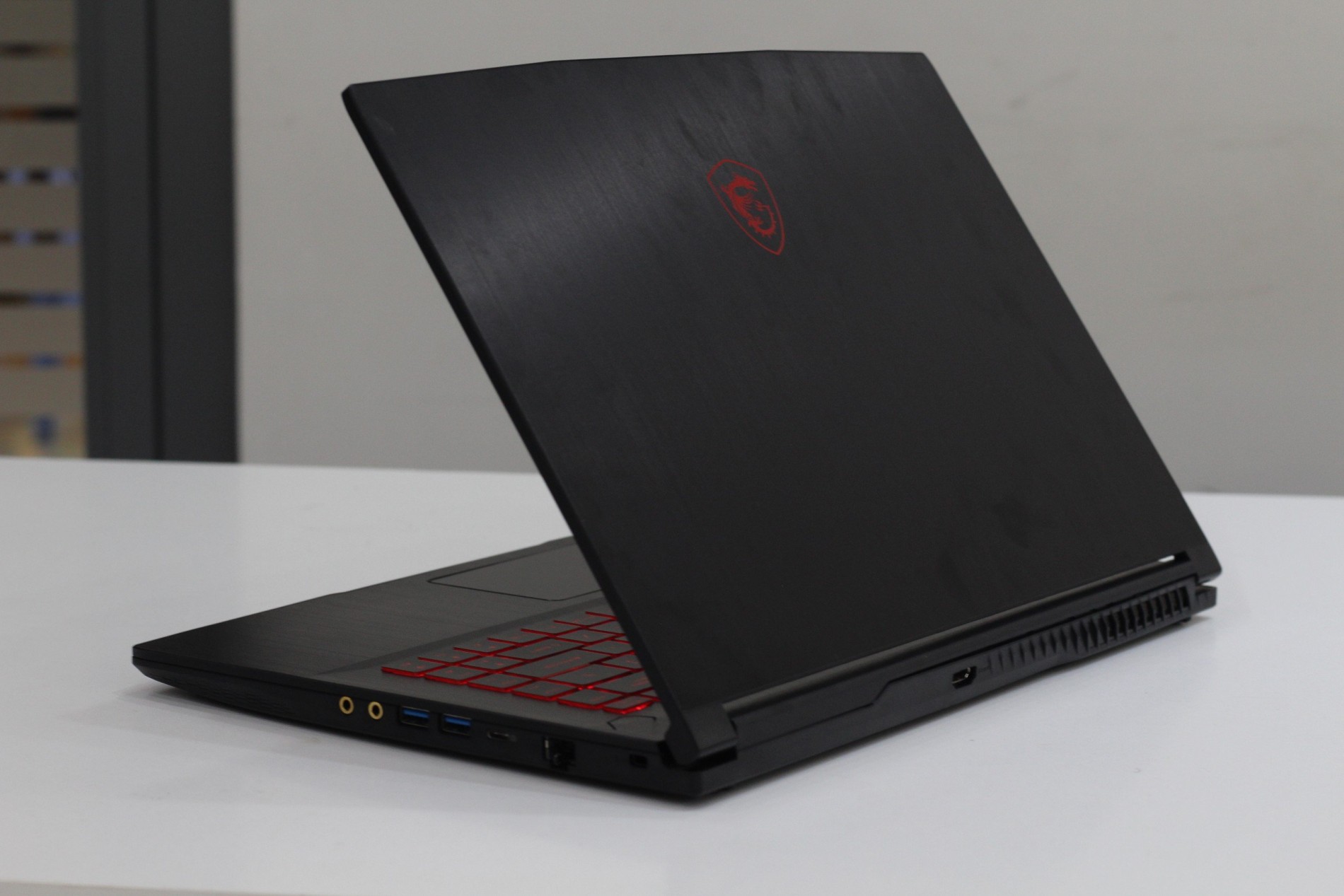 Laptop Gaming MSI GF63 Thin 12VE-460VN (i5-12450H/8GB/512GB/RTX 4050/144Hz/Windows 11) - Chính hãng